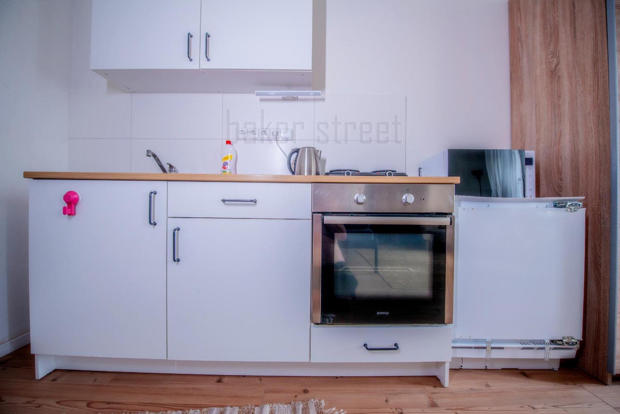 Apartament Cozy Close To Palmovka Praga