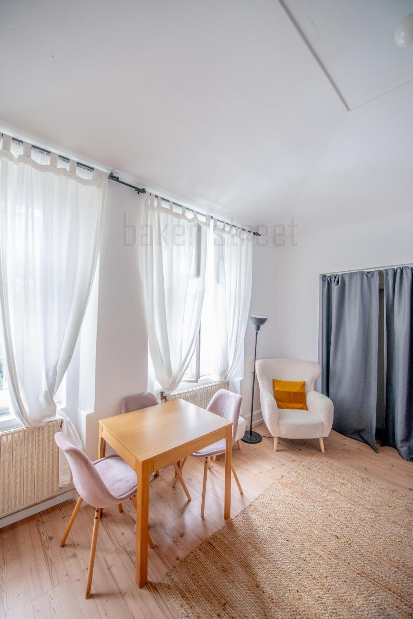 Cozy Close To Palmovka Apartament